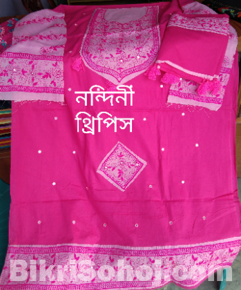 জামালপুরের হাতের কাজের নন্দিনী ড্রেস।